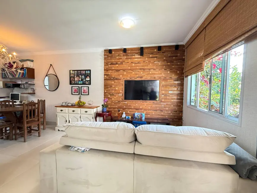 Foto 2 de Casa com 3 quartos à venda em Cotia - SP