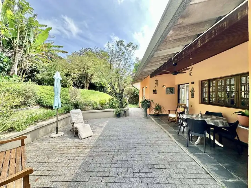 Foto 31 de Casa à venda em Cotia - SP