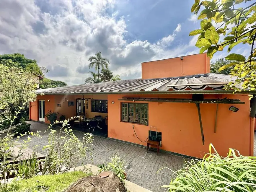 Foto 2 de Casa à venda em Cotia - SP