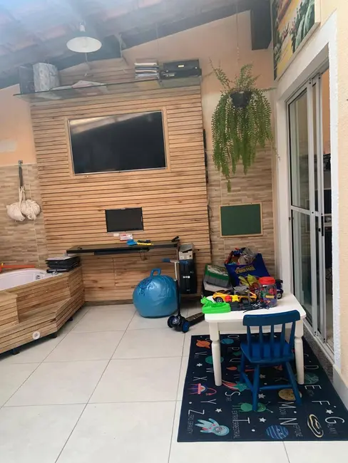 Foto 10 de Casa à venda em Cotia - SP