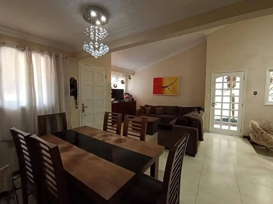 Foto 5 de Casa à venda e para alugar em Cotia - SP