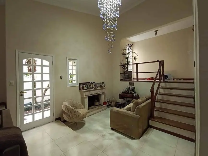 Foto 6 de Casa à venda e para alugar em Cotia - SP