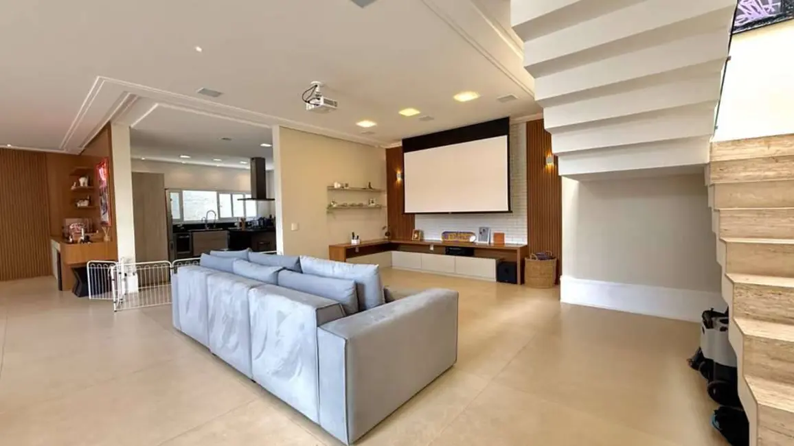 Foto 9 de Casa com 4 quartos à venda em Granja Viana, Cotia - SP