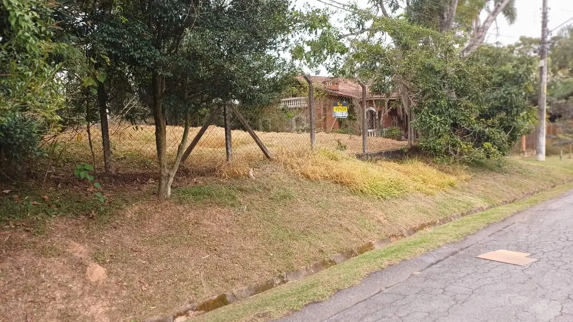 Foto 1 de Terreno / Lote à venda, 1800m2 em Cotia - SP