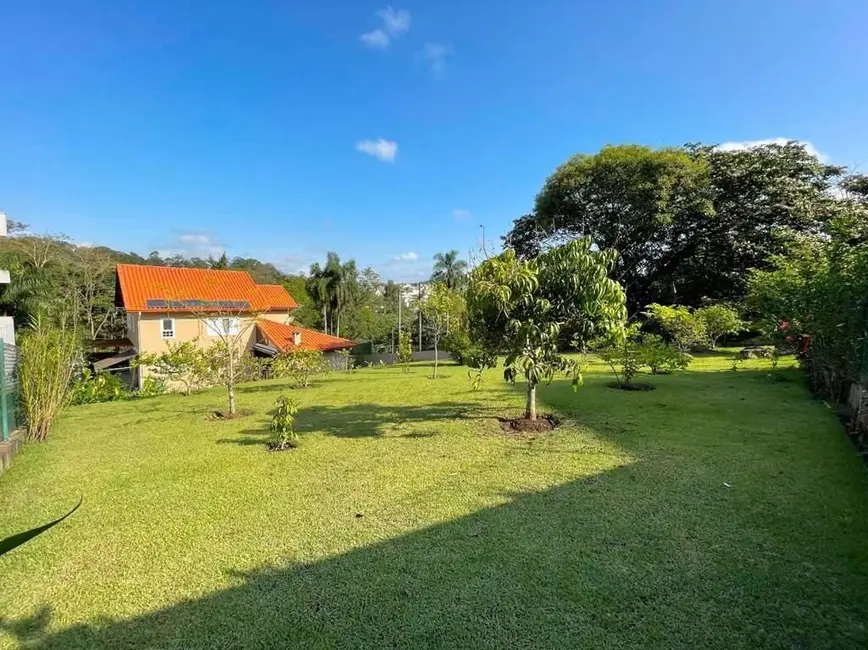 Foto 5 de Casa com 3 quartos à venda, 1000m2 em Jandira - SP
