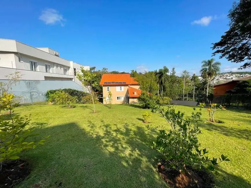 Foto 9 de Casa com 3 quartos à venda, 1000m2 em Jandira - SP
