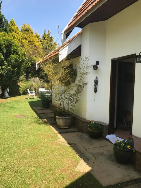 Foto 9 de Casa com 3 quartos à venda, 531m2 em Campos Do Jordao - SP