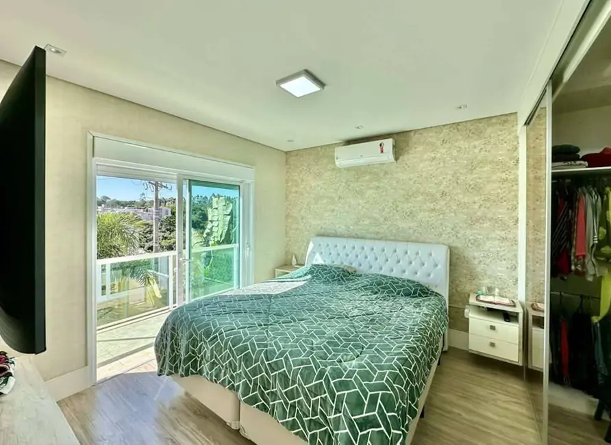 Foto 6 de Casa com 3 quartos à venda, 512m2 em Cotia - SP