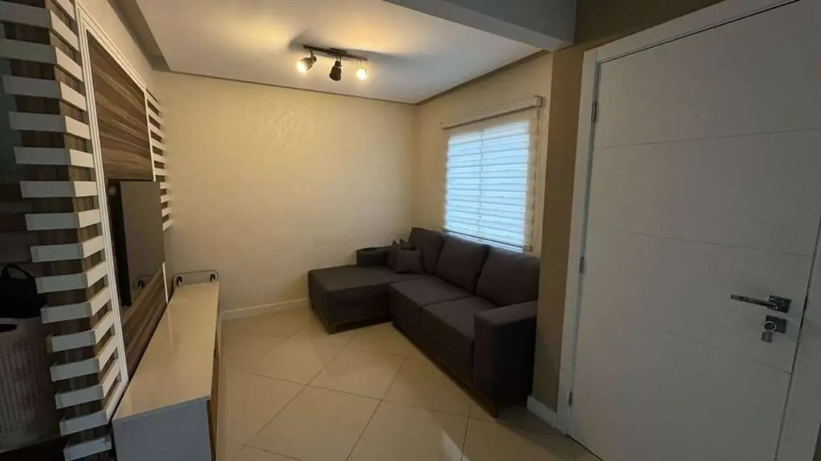 Casa com 3 quartos à venda, 103m2 em Cotia - SP - imagem 4 Foto 4 de Casa com 3 quartos à venda, 103m2 em Cotia - SP