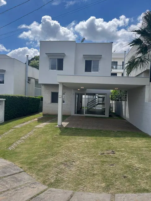 Foto 1 de Casa com 3 quartos à venda, 239m2 em Cotia - SP