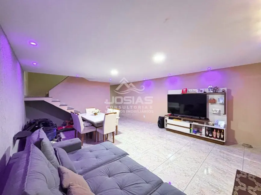 Foto 1 de Casa com 2 quartos à venda, 40m2 em Garatucaia, Angra Dos Reis - RJ