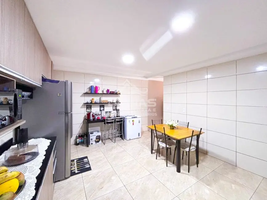 Foto 2 de Casa com 2 quartos à venda, 40m2 em Garatucaia, Angra Dos Reis - RJ