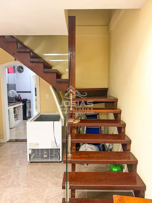 Apartamento com 4 quartos à venda, 40m2 em Angra Dos Reis - RJ - imagem 6 Foto 6 de Apartamento com 4 quartos à venda, 40m2 em Angra Dos Reis - RJ