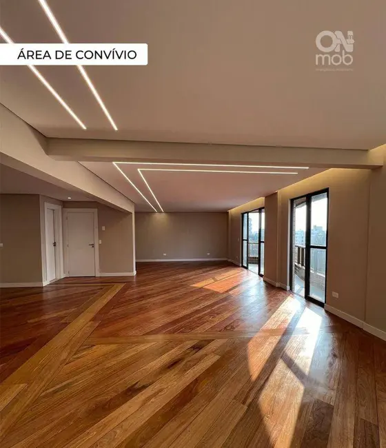 Foto 9 de Apartamento com 3 quartos à venda, 224m2 em Água Verde, Curitiba - PR