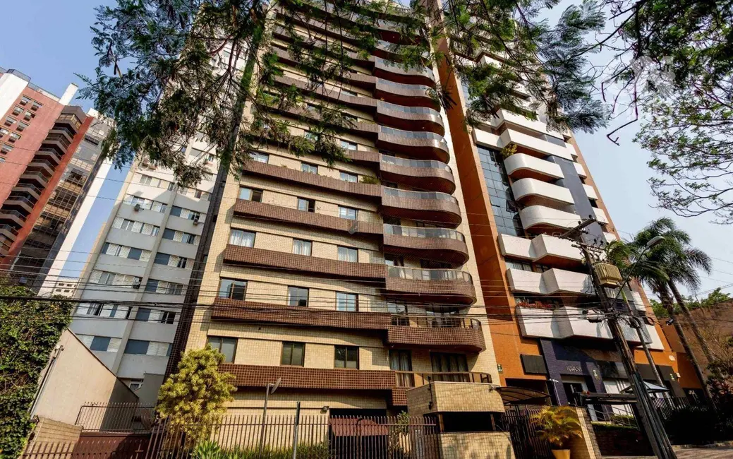 Foto 1 de Apartamento com 3 quartos à venda, 224m2 em Água Verde, Curitiba - PR