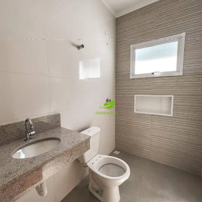 Foto 9 de Casa com 3 quartos à venda, 306m2 em Itanhaem - SP