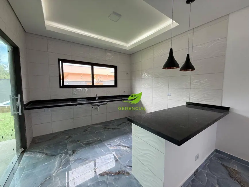 Casa de Condomínio com 3 quartos à venda, 257m2 em Itanhaem - SP - imagem 5 Foto 5 de Casa de Condomínio com 3 quartos à venda, 257m2 em Itanhaem - SP