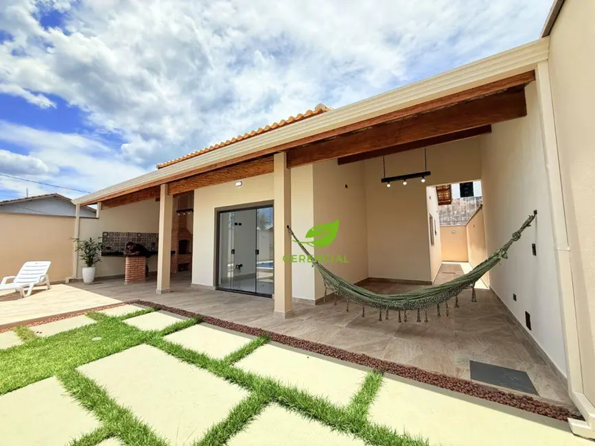 Foto 1 de Casa com 3 quartos à venda, 295m2 em Itanhaem - SP