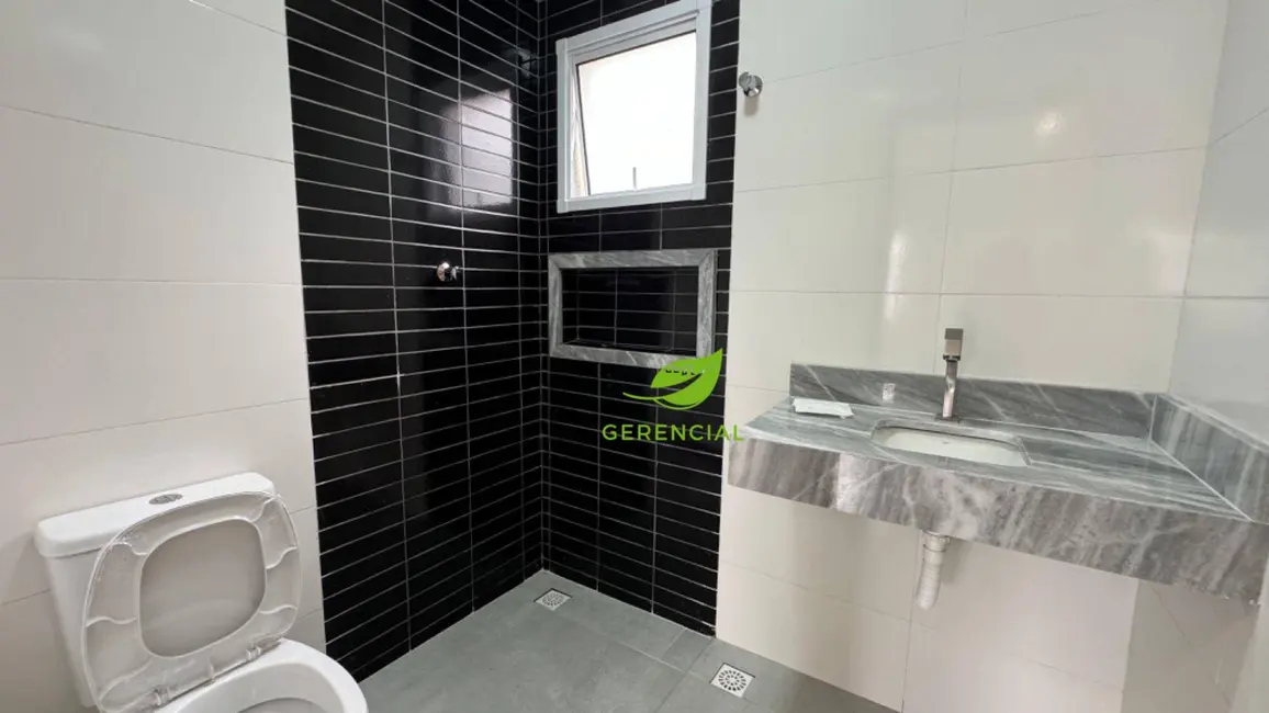 Foto 8 de Casa com 4 quartos à venda, 172m2 em Itanhaem - SP