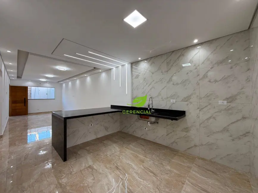 Casa de Condomínio com 3 quartos à venda, 242m2 em Itanhaem - SP - imagem 6 Foto 6 de Casa de Condomínio com 3 quartos à venda, 242m2 em Itanhaem - SP