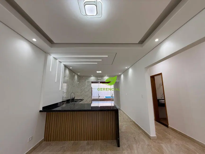 Casa de Condomínio com 3 quartos à venda, 242m2 em Itanhaem - SP - imagem 4 Foto 4 de Casa de Condomínio com 3 quartos à venda, 242m2 em Itanhaem - SP