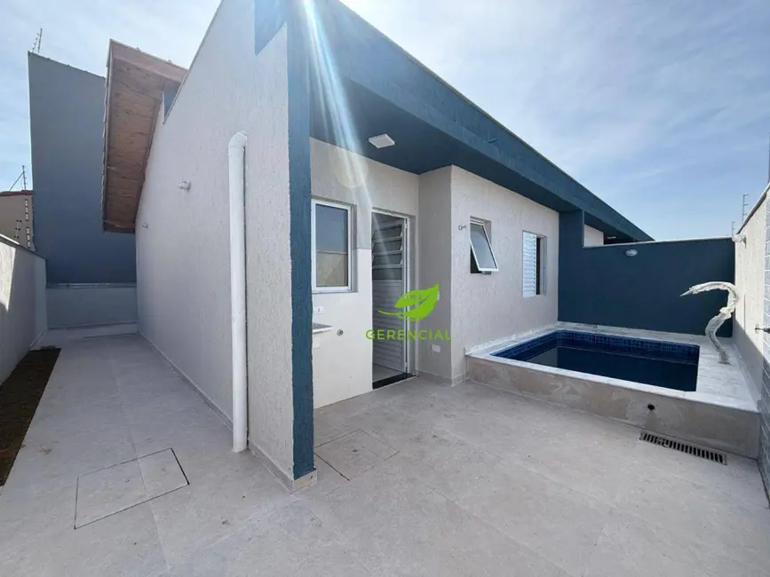 Foto 4 de Casa de Condomínio com 2 quartos à venda, 108m2 em Itanhaem - SP