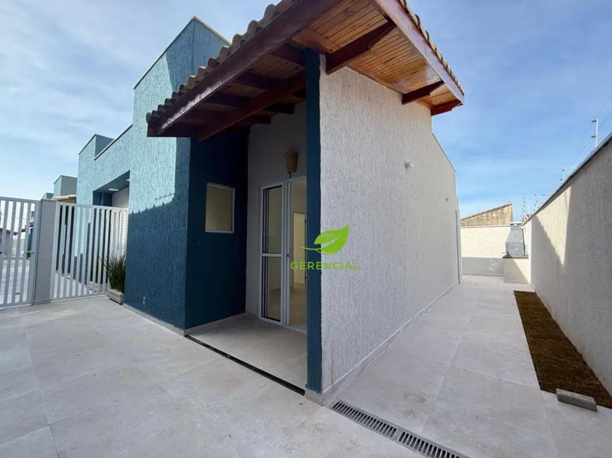 Foto 1 de Casa de Condomínio com 2 quartos à venda, 108m2 em Itanhaem - SP