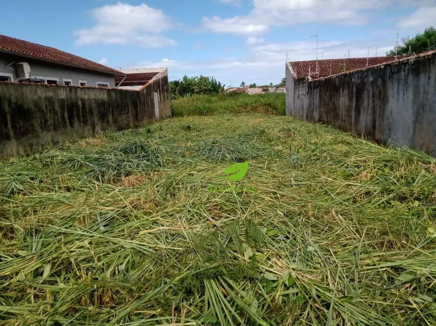 Foto 2 de Terreno / Lote à venda, 300m2 em Itanhaem - SP