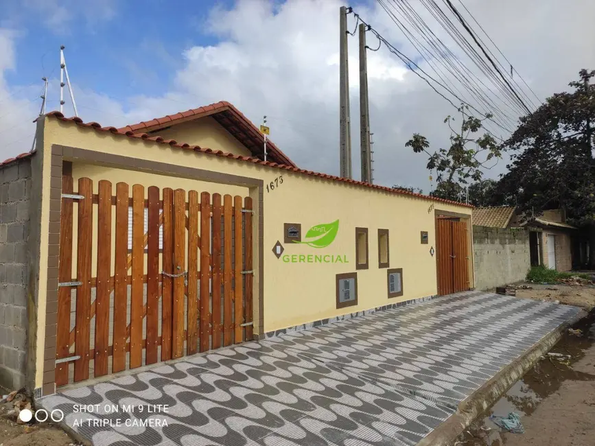 Foto 2 de Casa de Condomínio com 2 quartos à venda, 125m2 em Itanhaem - SP