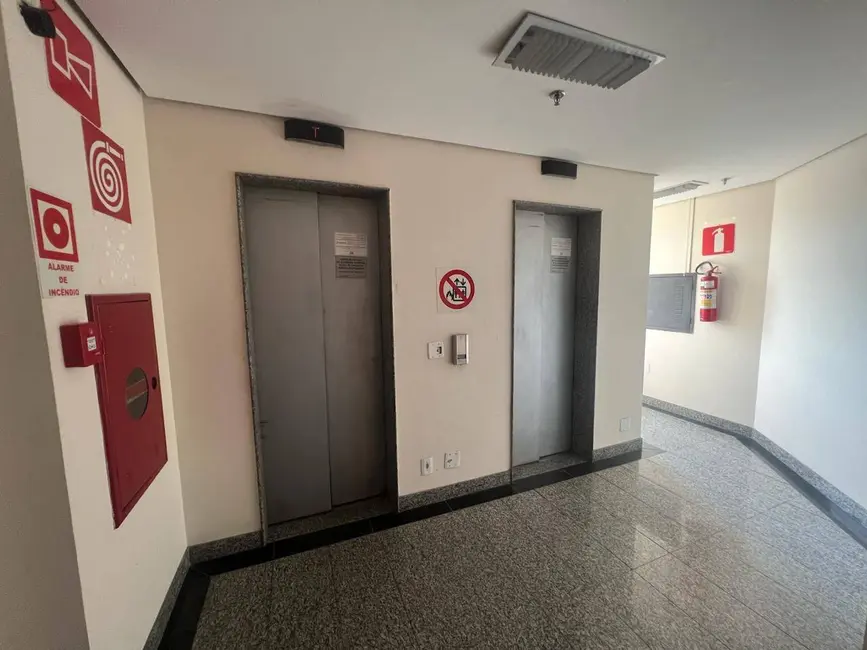 Foto 3 de Sala Comercial à venda e para alugar, 183m2 em Santa Efigênia, Belo Horizonte - MG