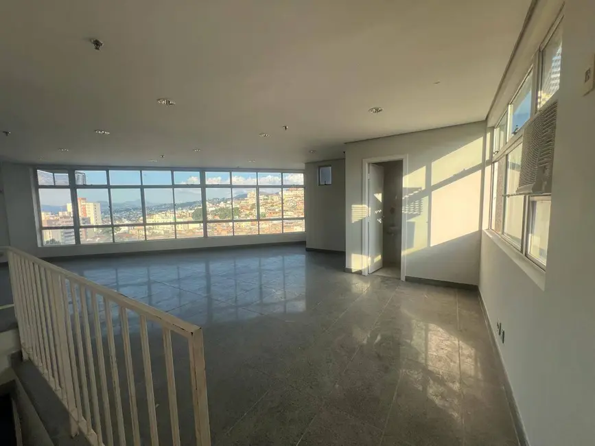 Foto 2 de Sala Comercial à venda e para alugar, 183m2 em Santa Efigênia, Belo Horizonte - MG
