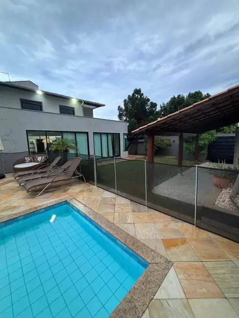 Foto 1 de Casa com 7 quartos à venda, 607m2 em Mangabeiras, Sete Lagoas - MG
