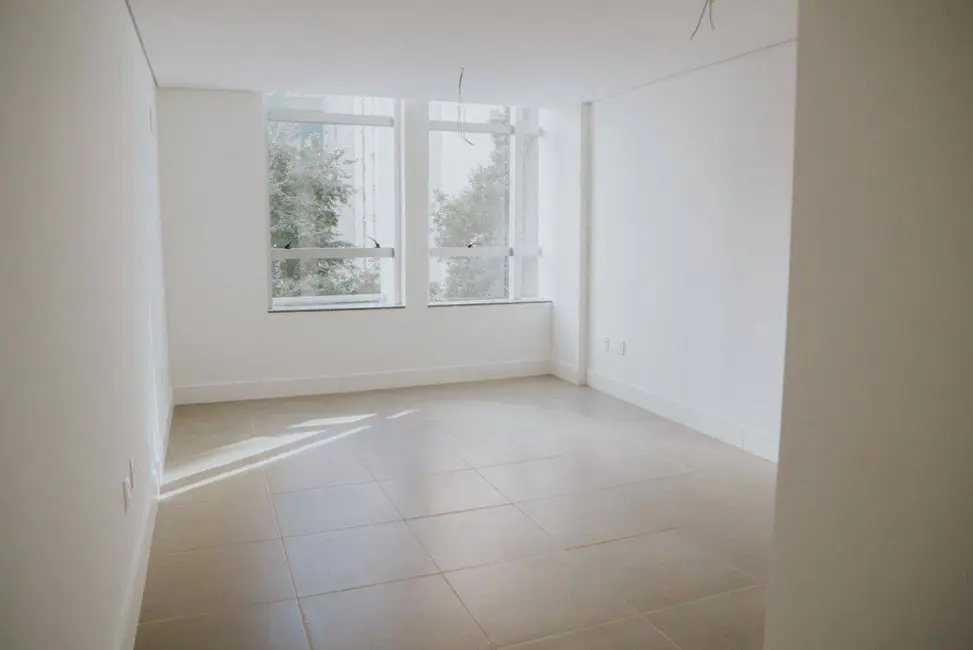 Sala Comercial para alugar, 30m2 em Centro, Belo Horizonte - MG - imagem 3 Foto 3 de Sala Comercial para alugar, 30m2 em Centro, Belo Horizonte - MG