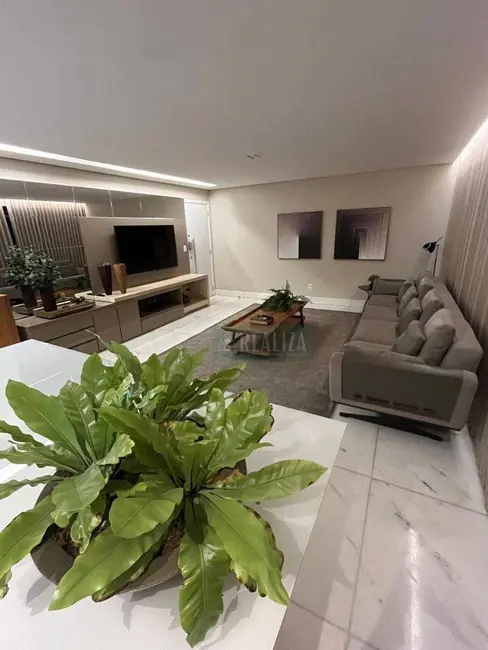 Foto 2 de Apartamento com 4 quartos à venda, 140m2 em Sion, Belo Horizonte - MG