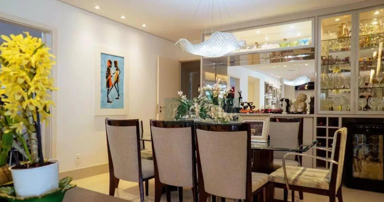 Apartamento com 4 quartos à venda, 180m2 em Santo Agostinho, Belo Horizonte - MG - imagem 5 Foto 5 de Apartamento com 4 quartos à venda, 180m2 em Santo Agostinho, Belo Horizonte - MG