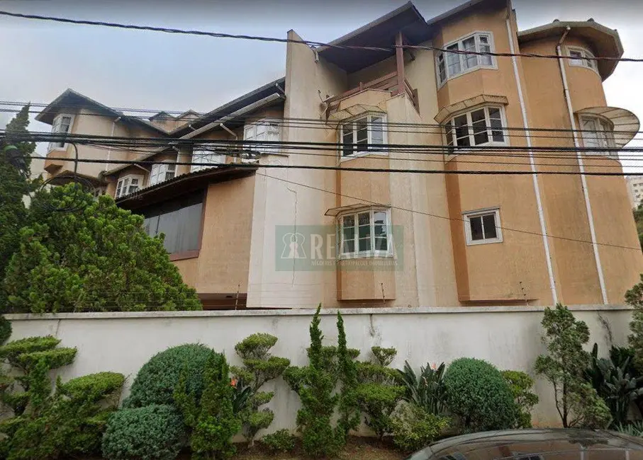 Casa com 3 quartos para alugar, 200m2 em Belvedere, Belo Horizonte - MG - imagem 2 Foto 2 de Casa com 3 quartos para alugar, 200m2 em Belvedere, Belo Horizonte - MG