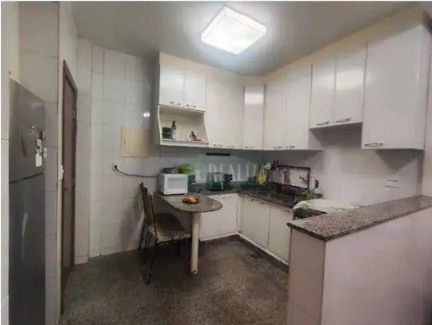 Apartamento com 2 quartos à venda, 88m2 em Santo Antônio, Belo Horizonte - MG - imagem 7 Foto 7 de Apartamento com 2 quartos à venda, 88m2 em Santo Antônio, Belo Horizonte - MG
