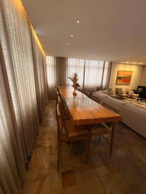 Apartamento com 4 quartos à venda, 301m2 em Serra, Belo Horizonte - MG - imagem 4 Foto 4 de Apartamento com 4 quartos à venda, 301m2 em Serra, Belo Horizonte - MG