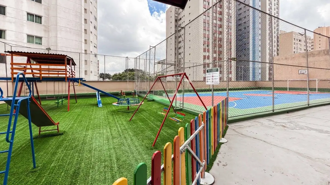 Foto 2 de Apartamento com 2 quartos à venda, 184m2 em Cristo Rei, Curitiba - PR