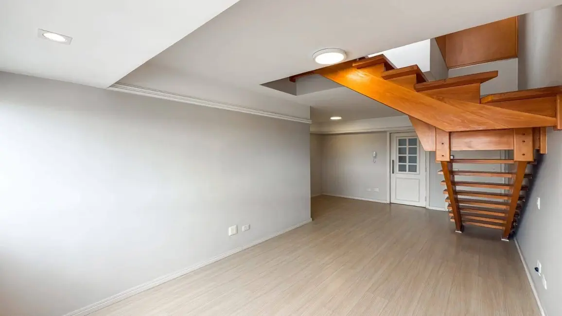 Apartamento com 2 quartos à venda, 184m2 em Cristo Rei, Curitiba - PR - imagem 8 Foto 8 de Apartamento com 2 quartos à venda, 184m2 em Cristo Rei, Curitiba - PR