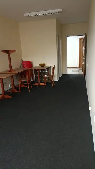 Foto 7 de Sala Comercial para alugar, 33m2 em Centro, Curitiba - PR
