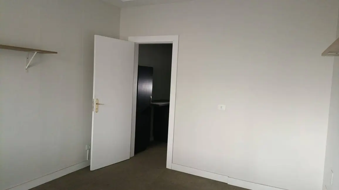 Foto 9 de Sala Comercial para alugar, 33m2 em Centro, Curitiba - PR