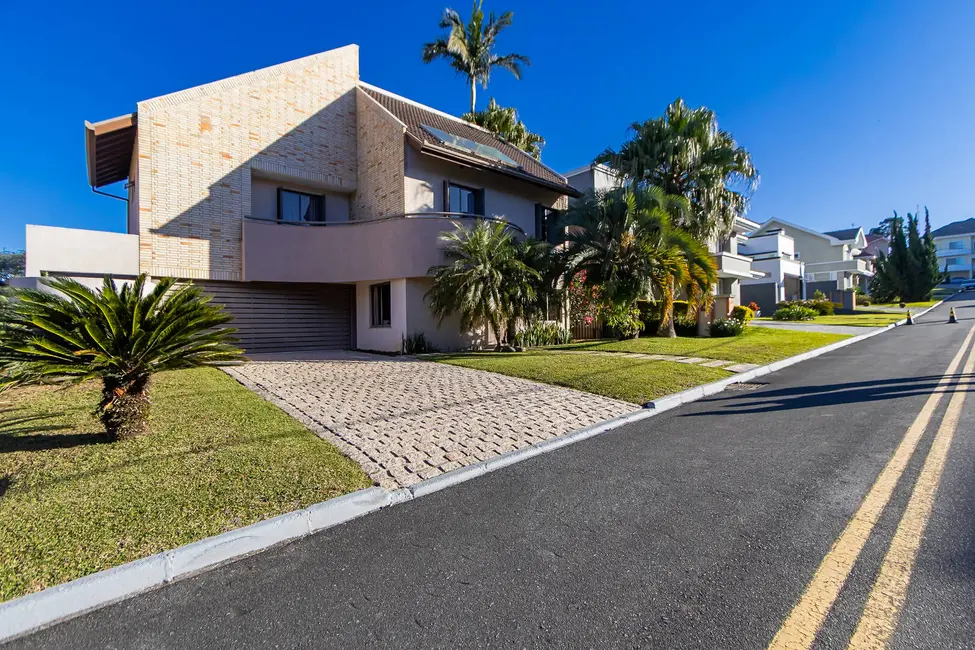 Foto 8 de Casa com 4 quartos à venda, 278m2 em Pineville, Pinhais - PR