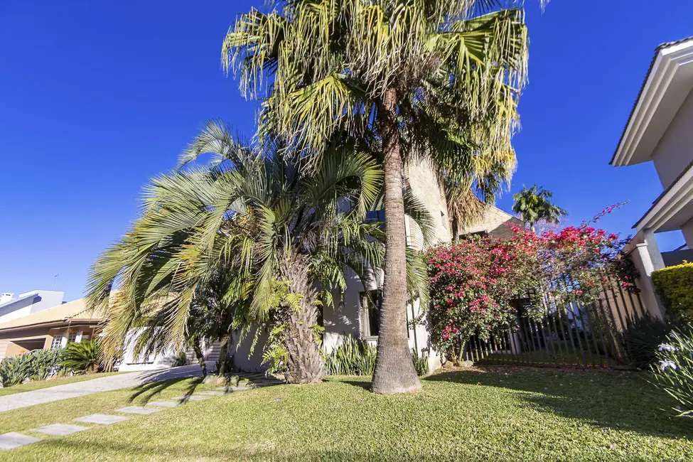 Foto 6 de Casa com 4 quartos à venda, 278m2 em Pineville, Pinhais - PR