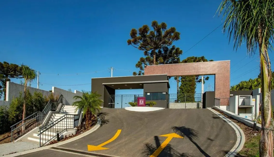 Casa de Condomínio com 3 quartos à venda, 313m2 em Santa Cândida, Curitiba - PR - imagem 4 Foto 4 de Casa de Condomínio com 3 quartos à venda, 313m2 em Santa Cândida, Curitiba - PR