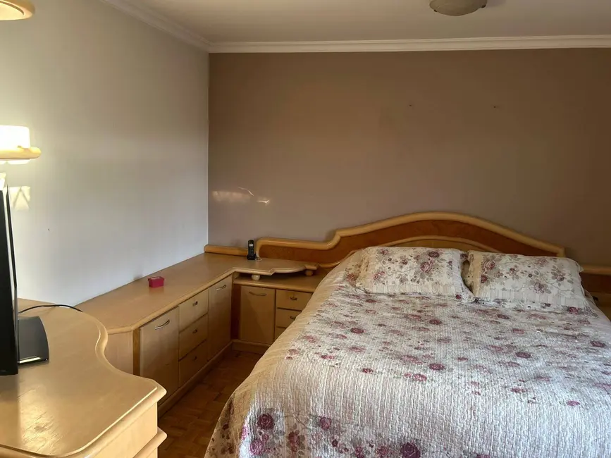 Foto 9 de Casa com 4 quartos à venda, 309m2 em Jardim das Américas, Curitiba - PR