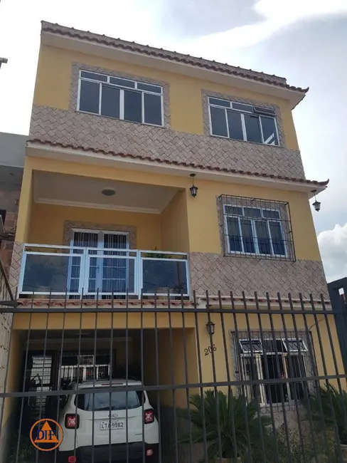 Foto 1 de Casa com 4 quartos à venda, 183m2 em Parque Independência, Barra Mansa - RJ