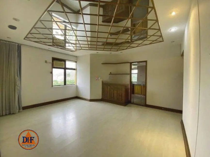 Foto 1 de Apartamento com 5 quartos à venda, 300m2 em Centro, Barra Mansa - RJ