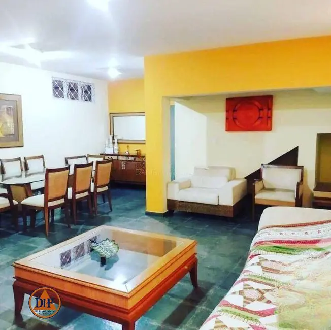 Foto 1 de Sobrado com 2 quartos à venda, 160m2 em Centro, Taubate - SP