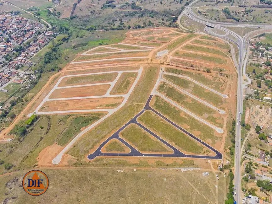 Foto 1 de Terreno / Lote à venda, 250m2 em Chácaras Cataguá, Taubate - SP